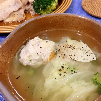 簡単♪鶏団子入り中華スープ